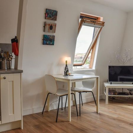 Coast Apartment Whitby Bagian luar foto