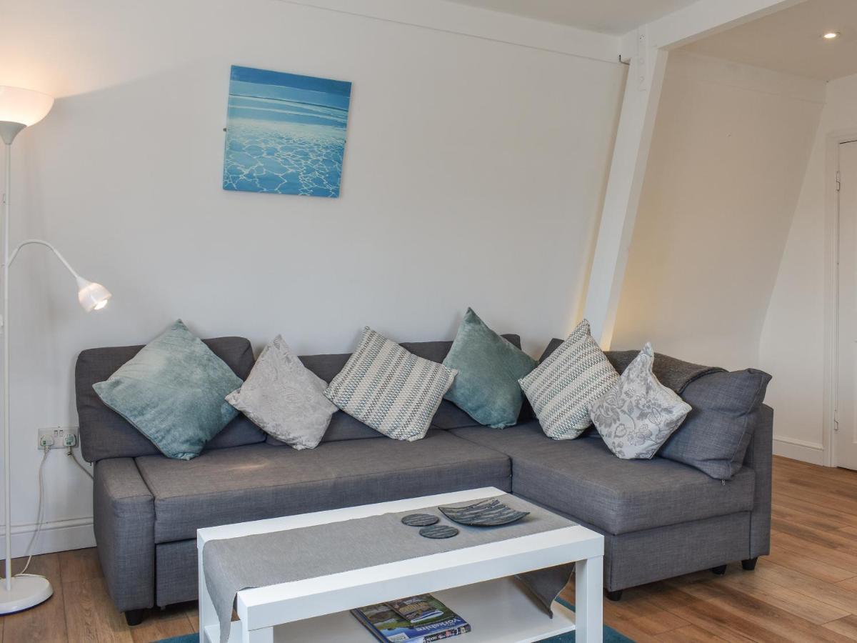 Coast Apartment Whitby Bagian luar foto
